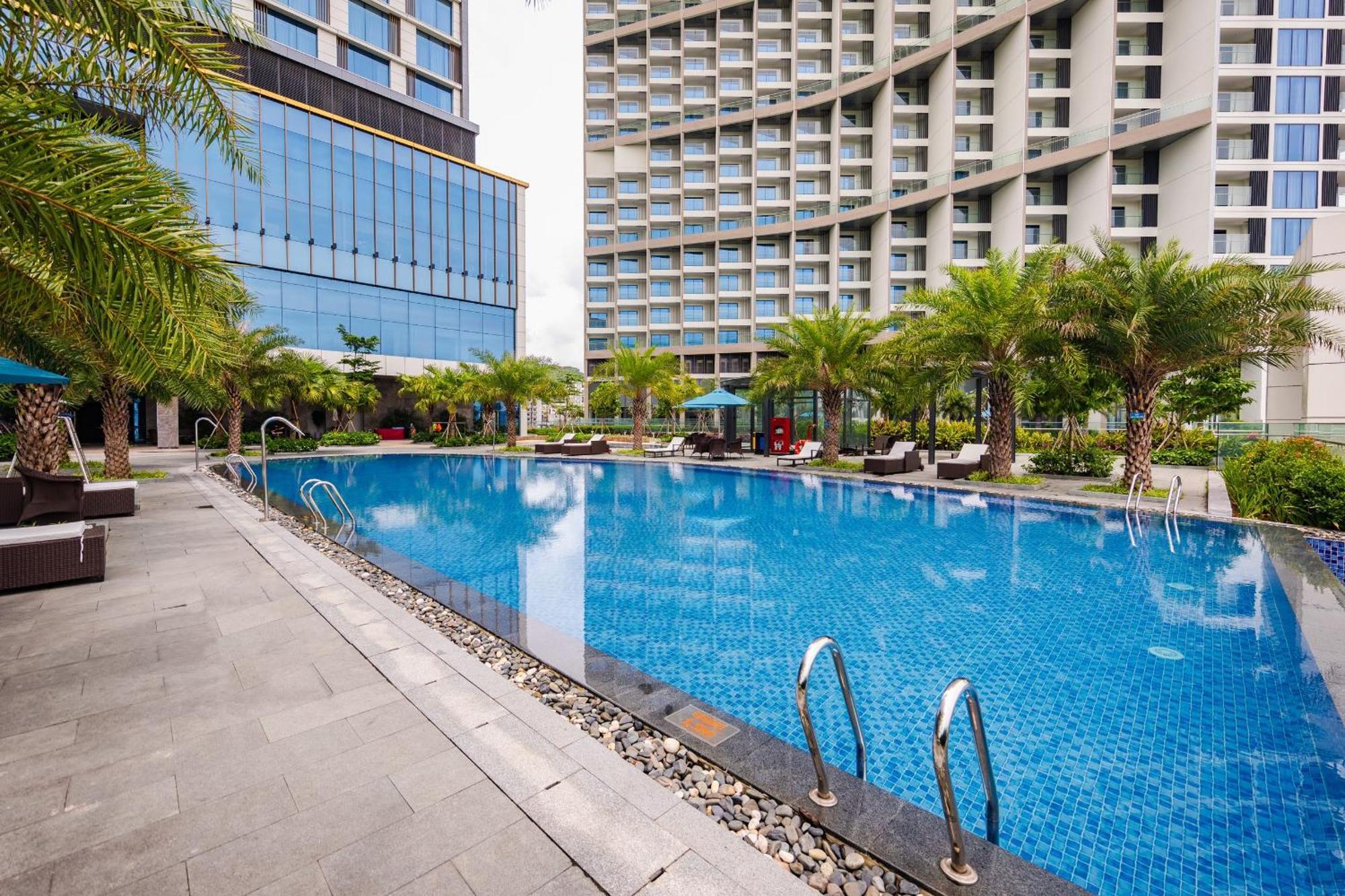 Muong Thanh Luxury Ha Long Centre II Экстерьер фото